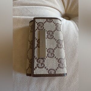 Gucci Monogram Keychain Holder